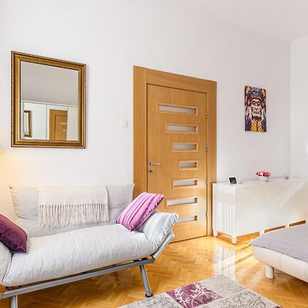 Brasov Centrul Vechi - 67Sqm - 2Min To Counsel Square Apartment Exterior photo
