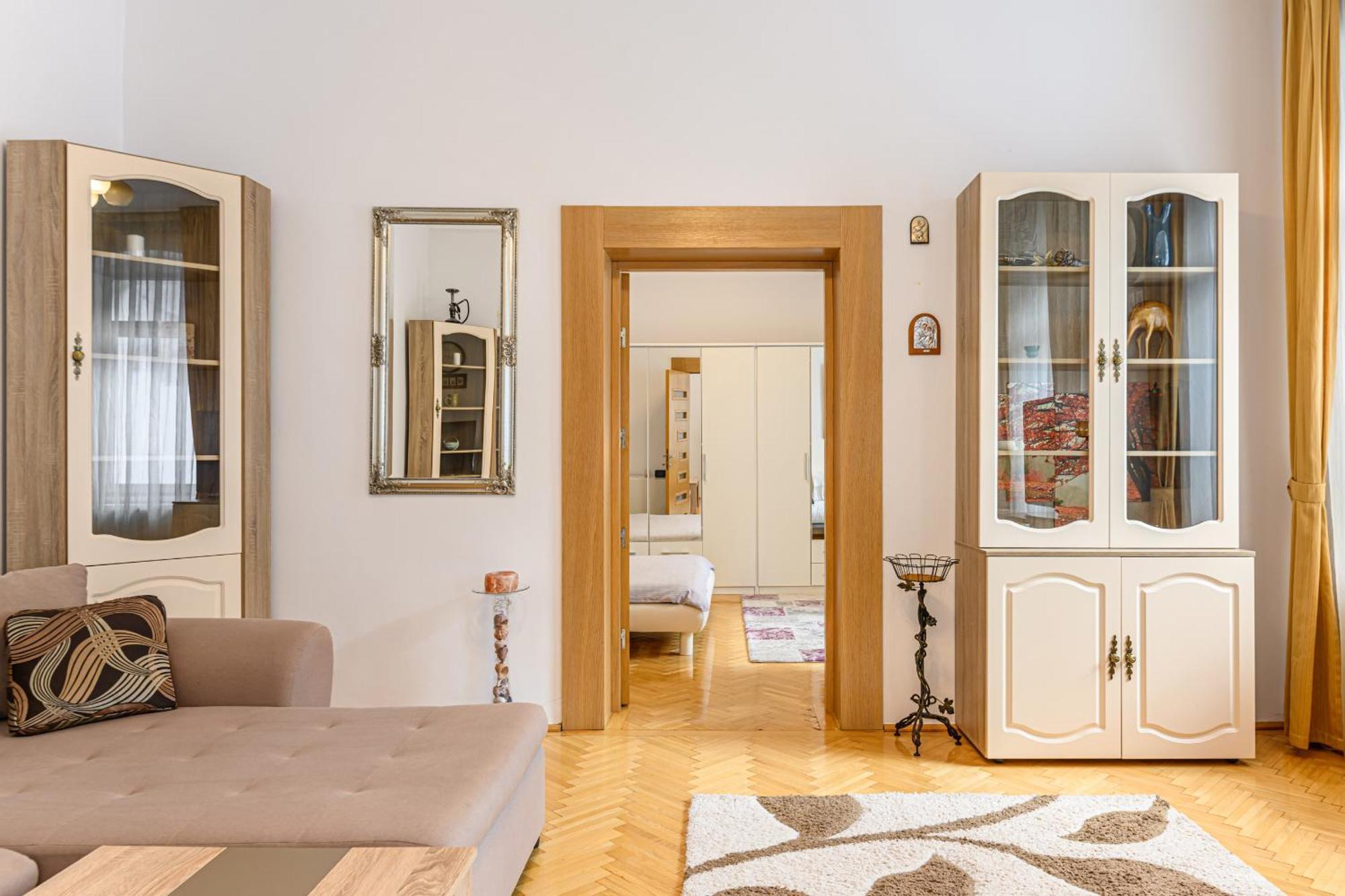 Brasov Centrul Vechi - 67Sqm - 2Min To Counsel Square Apartment Exterior photo