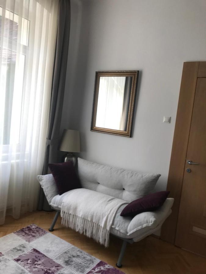 Brasov Centrul Vechi - 67Sqm - 2Min To Counsel Square Apartment Exterior photo